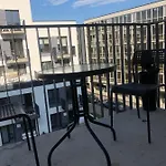 Ozas 1 And 2 Apartmán *